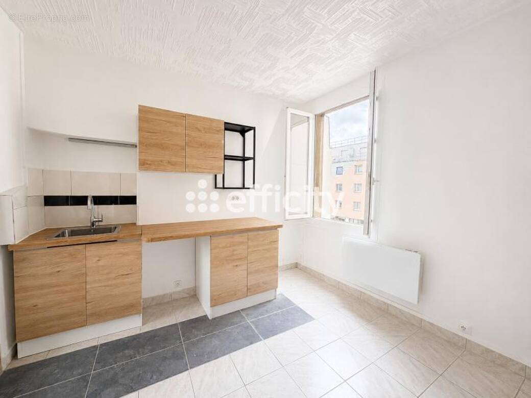 Appartement à PARIS-11E