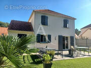 Maison à VIGNEUX-SUR-SEINE