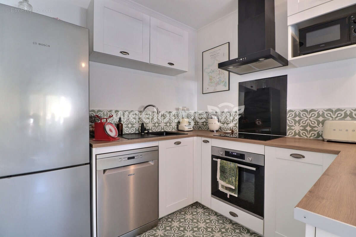 Maison à SAINT-CHAMAS