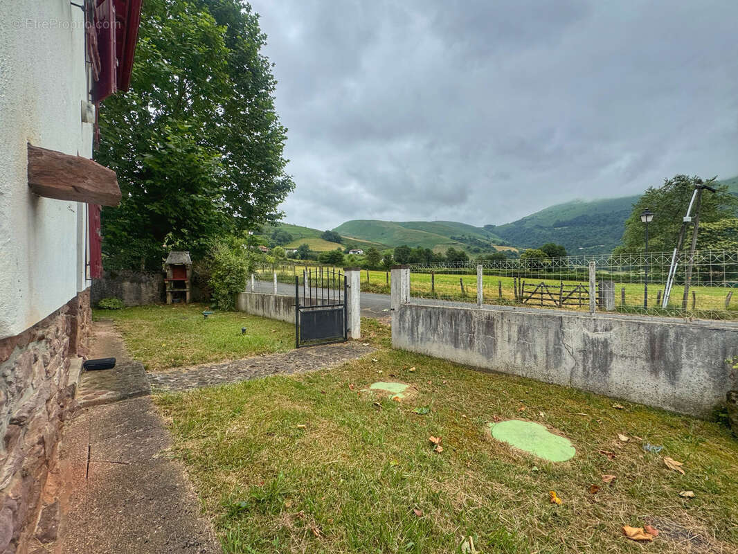 Maison à LARCEVEAU-ARROS-CIBITS