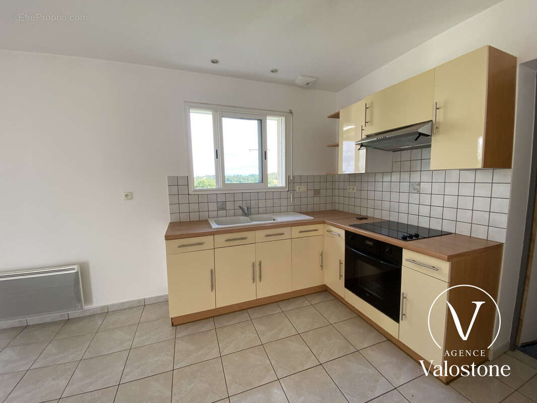 Maison 92 m² à Nassiet  - photo 6