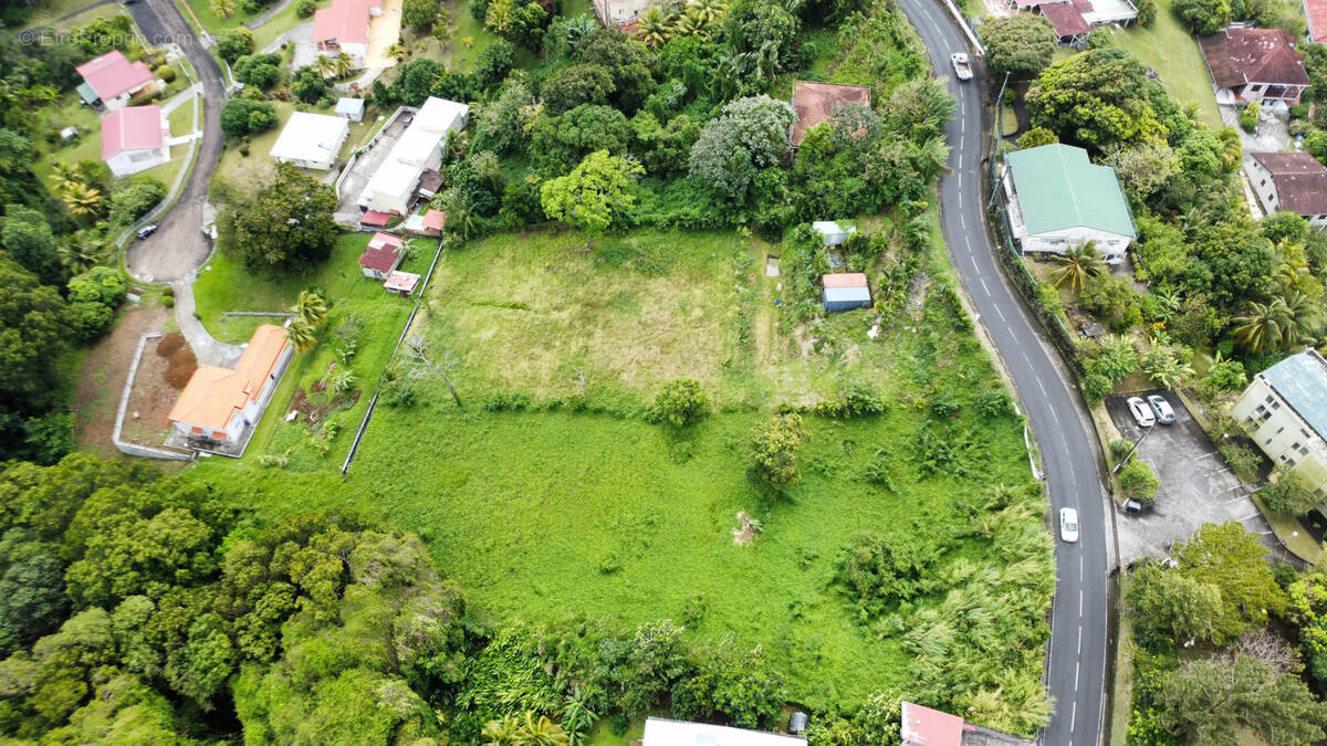 Terrain à FORT-DE-FRANCE