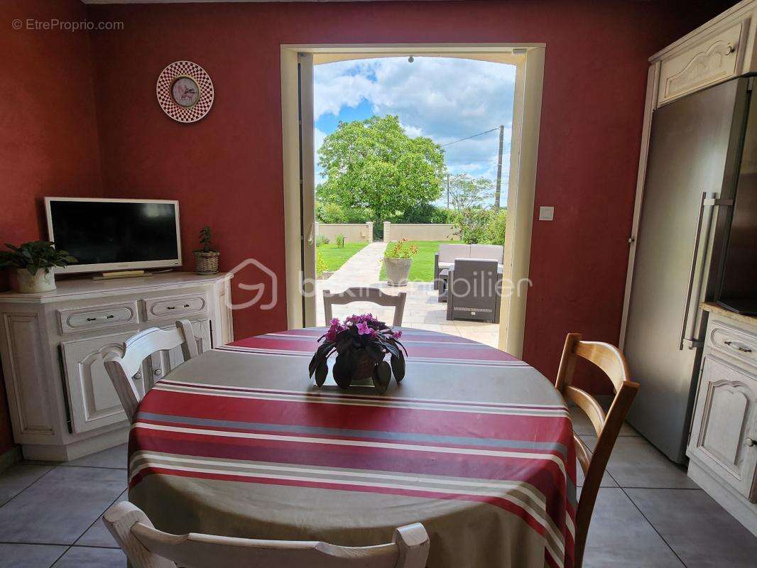 Maison à ROUILLE