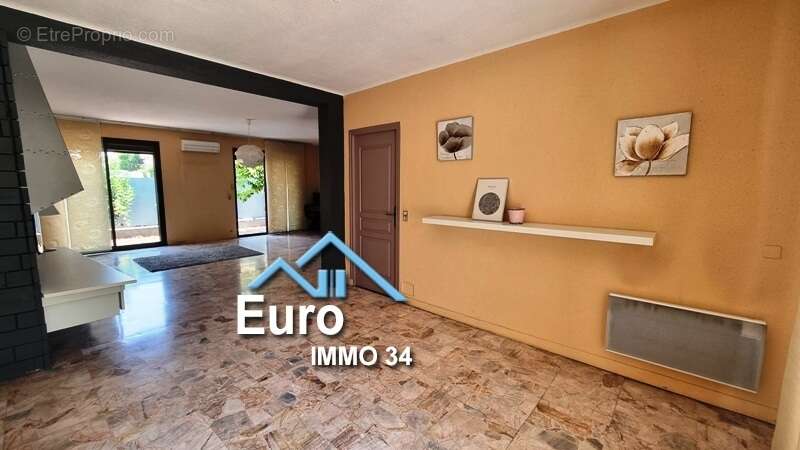 Maison de style vigneronne de 160 m² avec grand garage - photo 4