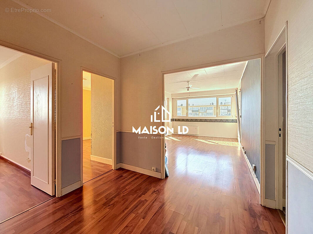 Appartement à HEROUVILLE-SAINT-CLAIR