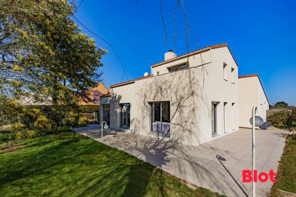 Maison à SAINT-MICHEL-CHEF-CHEF