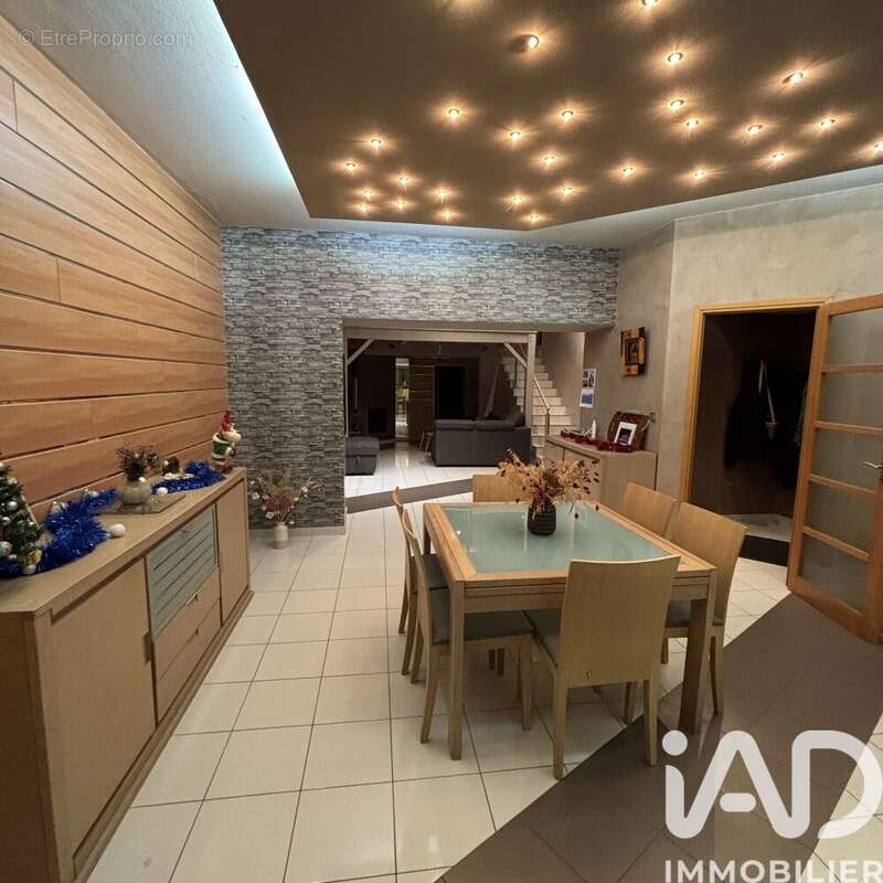 Photo 6 - Maison à MENOMBLET