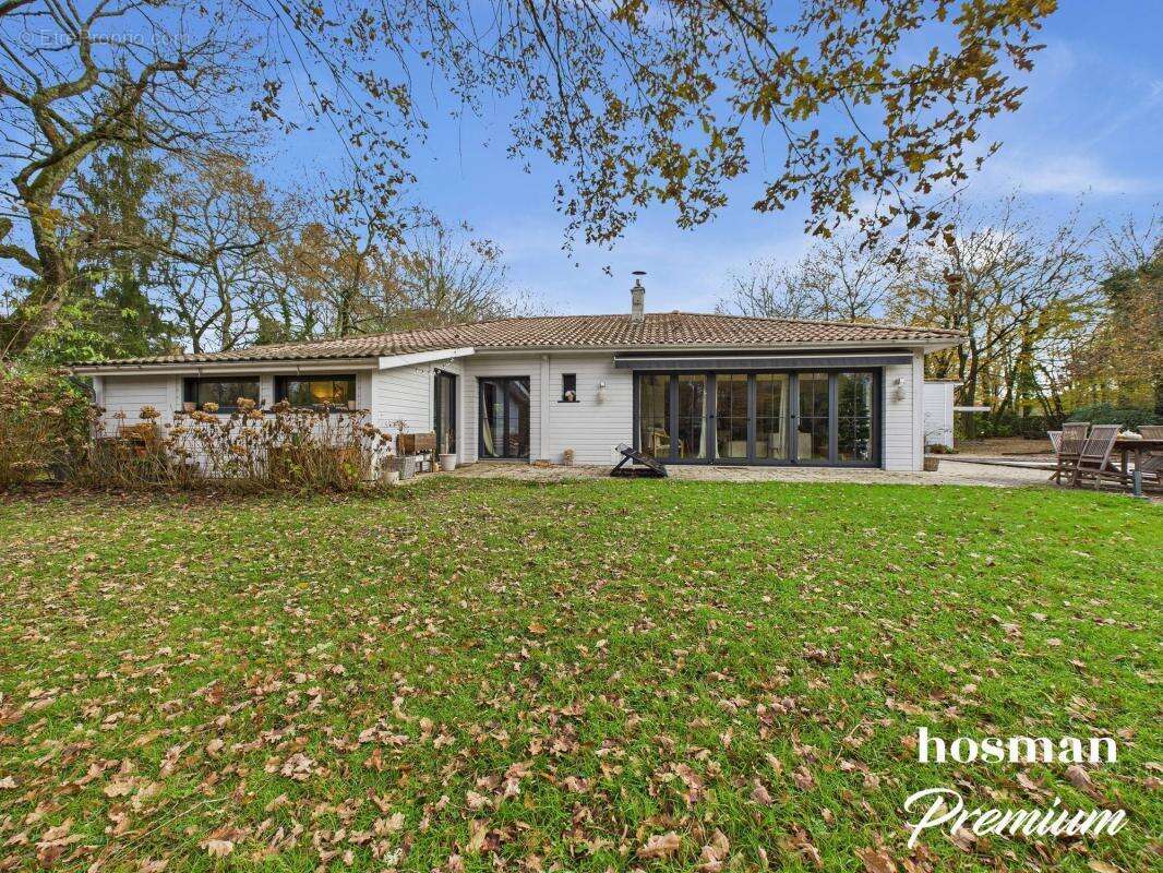 Maison à SAINT-SULPICE-ET-CAMEYRAC