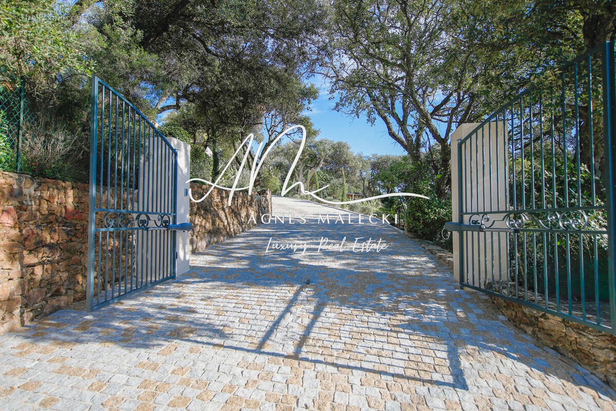 Maison à LA CROIX-VALMER