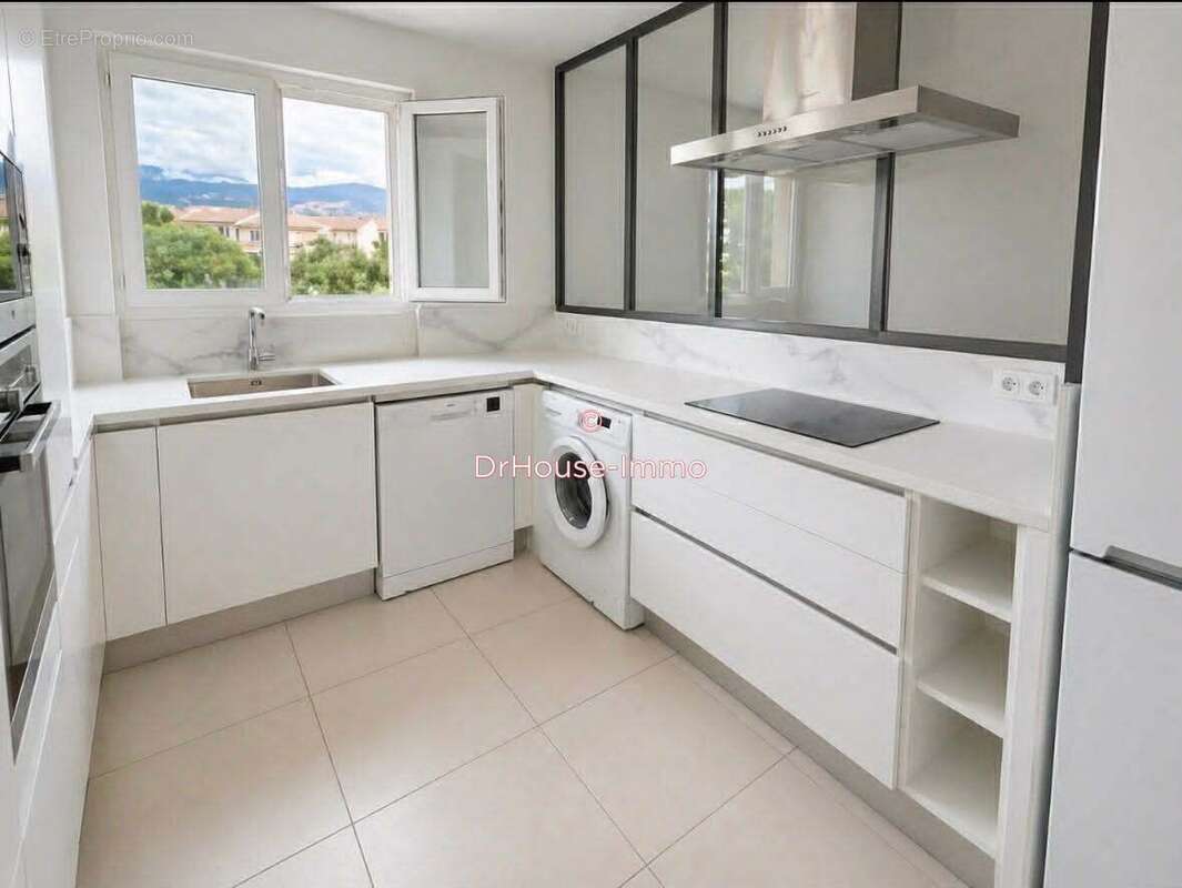 Appartement à SARROLA-CARCOPINO