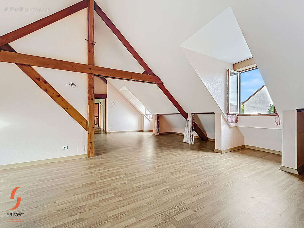 Maison à SAINT-VICTOR