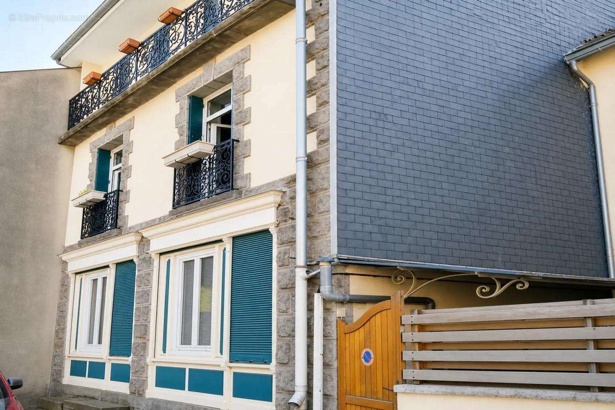 Maison à LA BOURBOULE