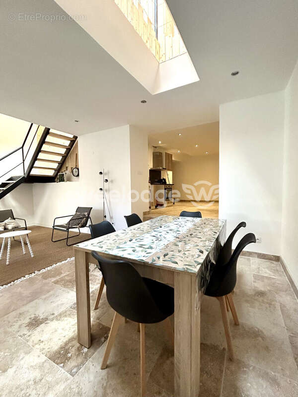 Appartement à L'ISLE-SUR-LA-SORGUE
