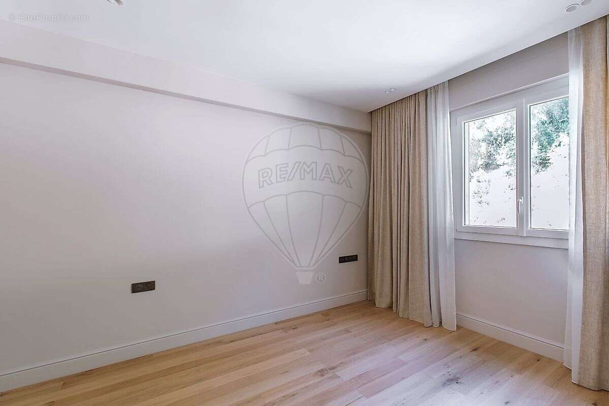 Appartement à BEAULIEU-SUR-MER