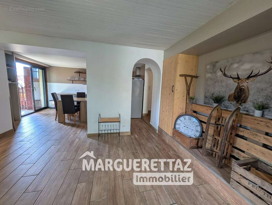Appartement t2 de 53 m² a verchaix - photo 4