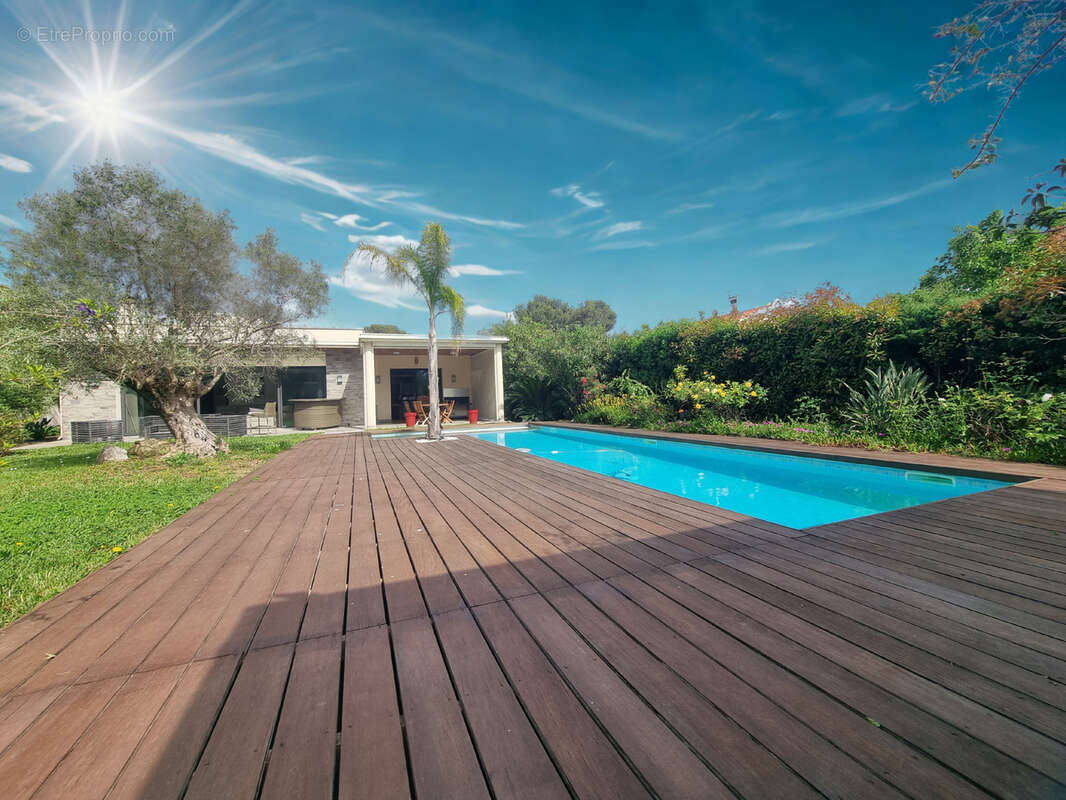 Maison à SAINT-RAPHAEL