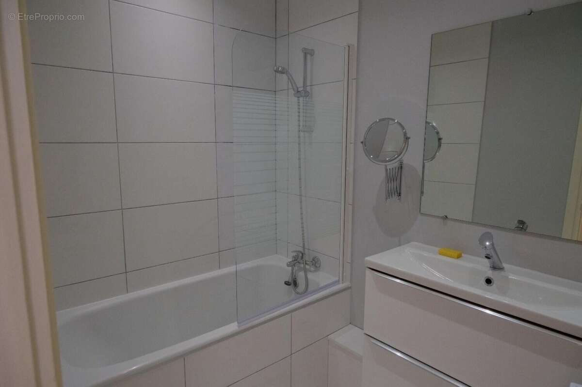 Photo 8 - Appartement à FREJUS