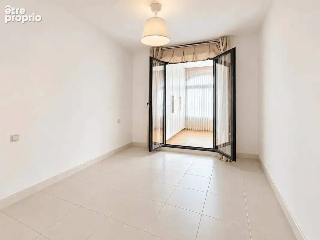 Exclusivité - Superbe duplex de 104 m² avec grande terrasse, garage et cave - photo 15