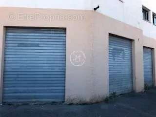 À Vendre - Garage / Entrepôt 56 m² - Quartier Le Peyron, Saint-Raphaël - photo 7