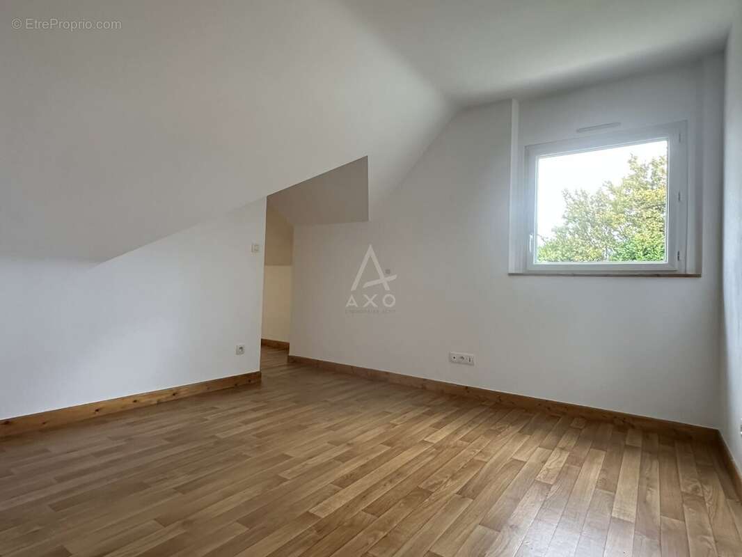 Maison à LOCOAL-MENDON