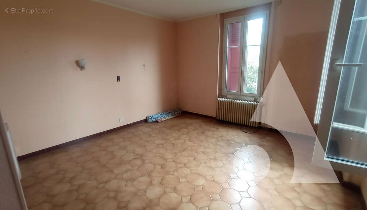 Maison à SAINTE-SAVINE