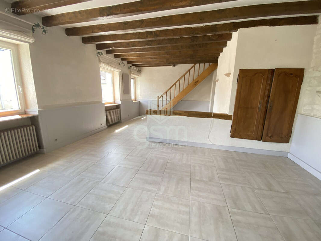 Maison à NOYANT-DE-TOURAINE