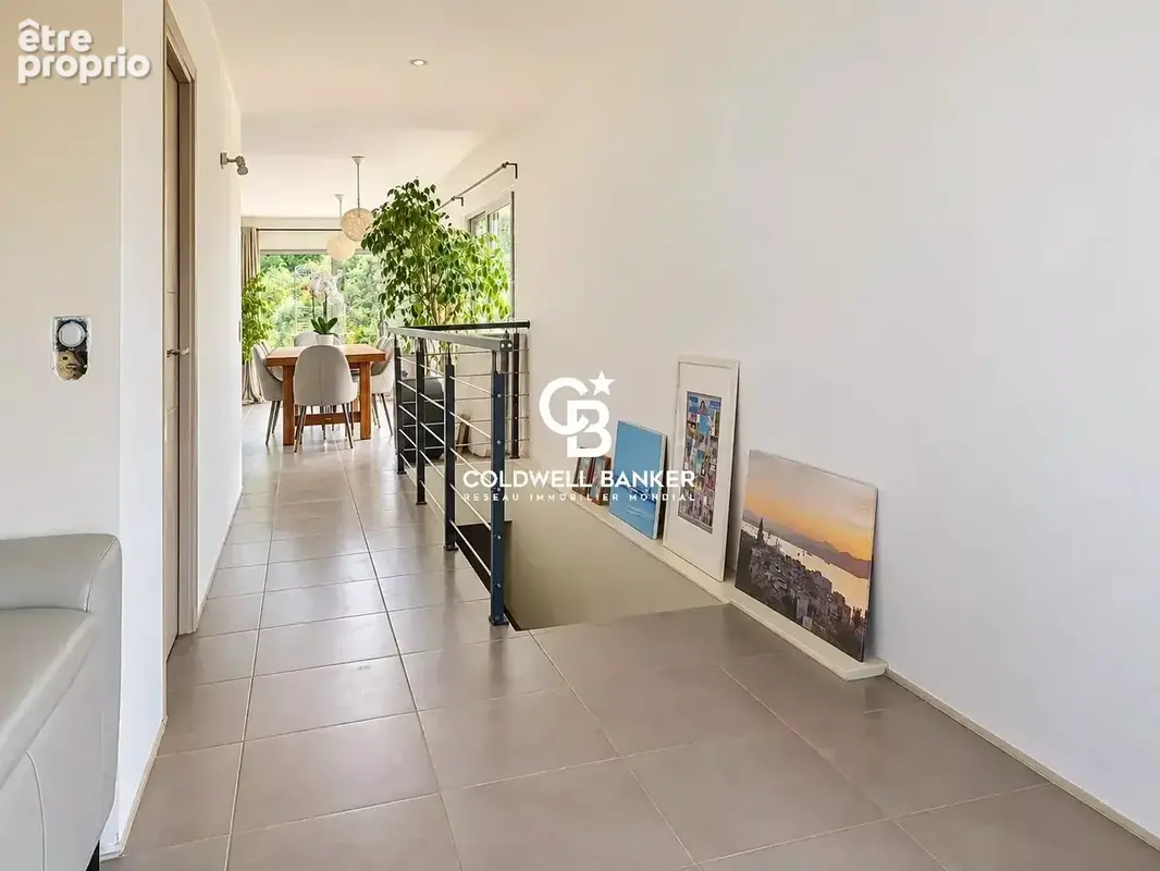 Exclusivité — Villa contemporaine provençale avec piscine et vue dégagée sur terrain de 3 000 m² — Draguignan - photo 15
