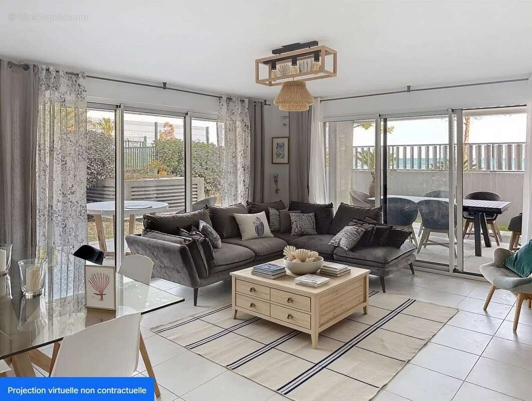 Appartement à VILLENEUVE-LOUBET