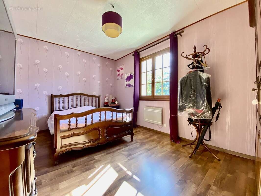 Maison à COURDEMANCHE