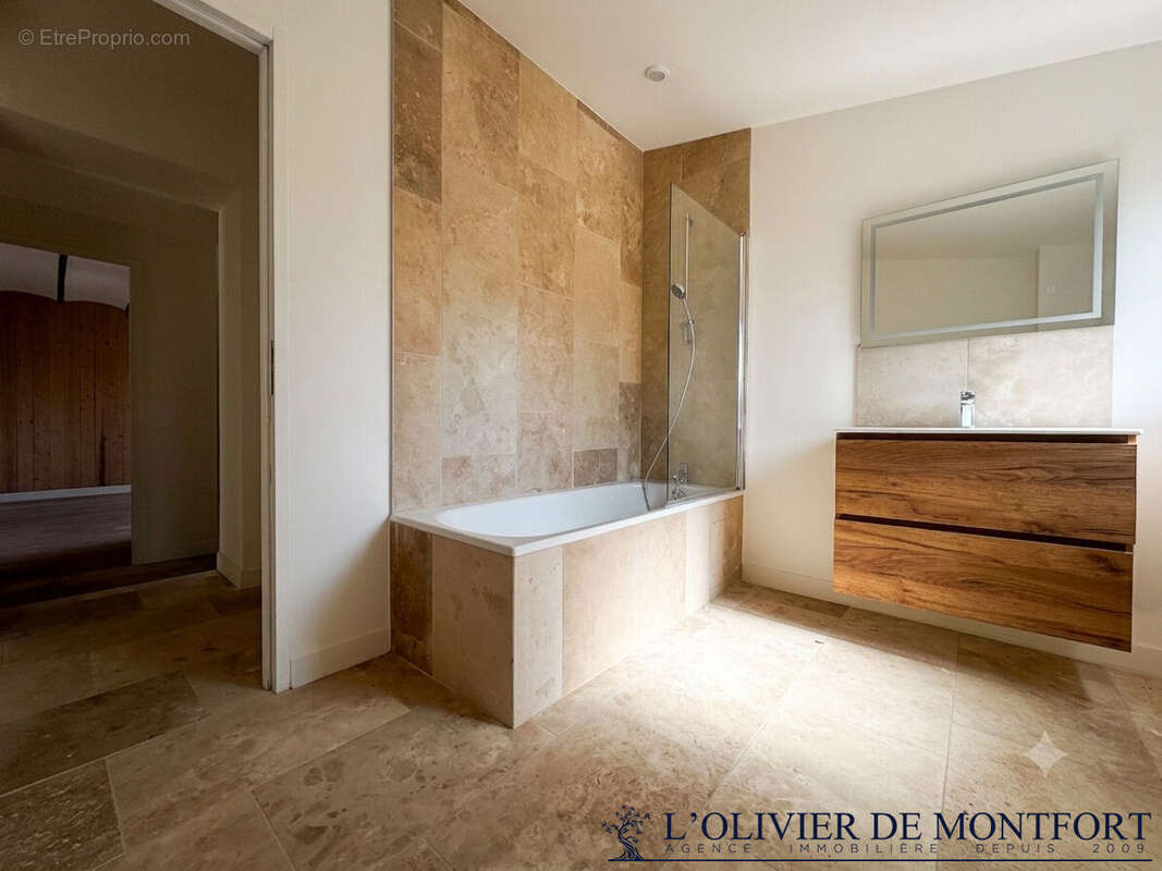 Maison de ville d'exception - 4 pièces, 112 m² au sol, calme et lumineux - photo 11