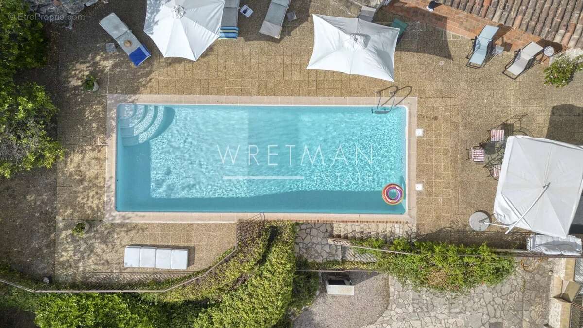 Maison à TOURRETTES-SUR-LOUP