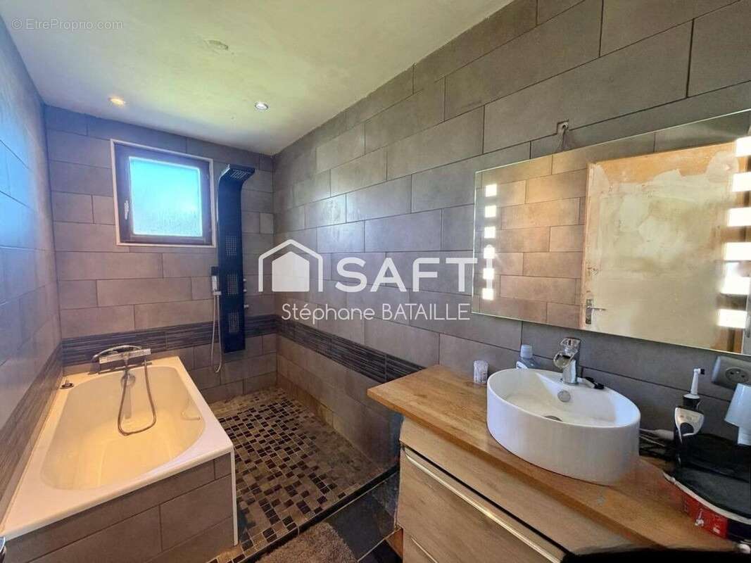 Maison 88 m² à Thurageau  - photo 7