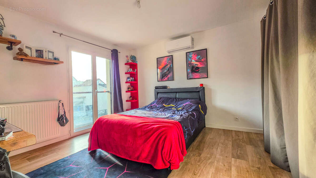 Maison à SARTROUVILLE