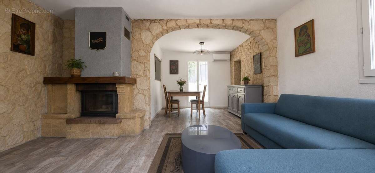 Maison à TOURRETTE-LEVENS