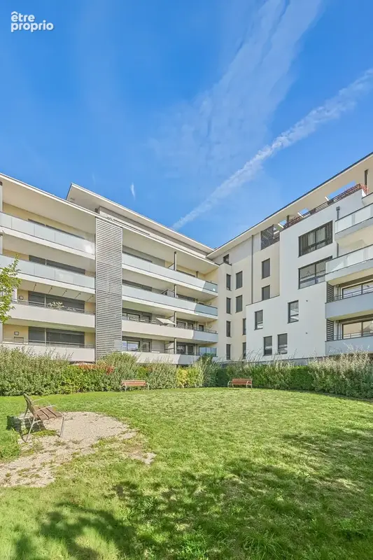 Centre ferney-voltaire, appartement 4 pieces 110m2 avec terrasse et deux garages fermes. - photo 19