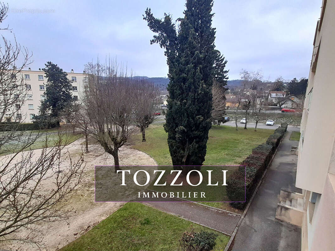 Appartement à BOURGOIN-JALLIEU