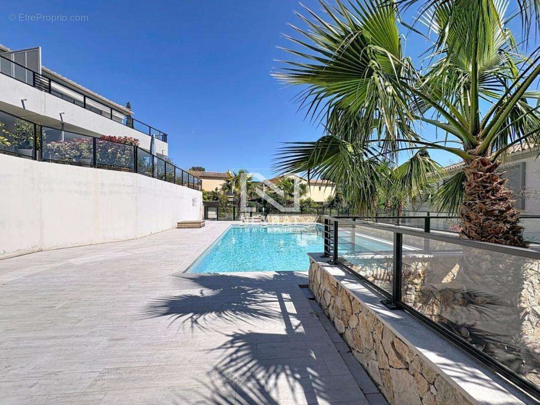 Appartement à SAINT-RAPHAEL