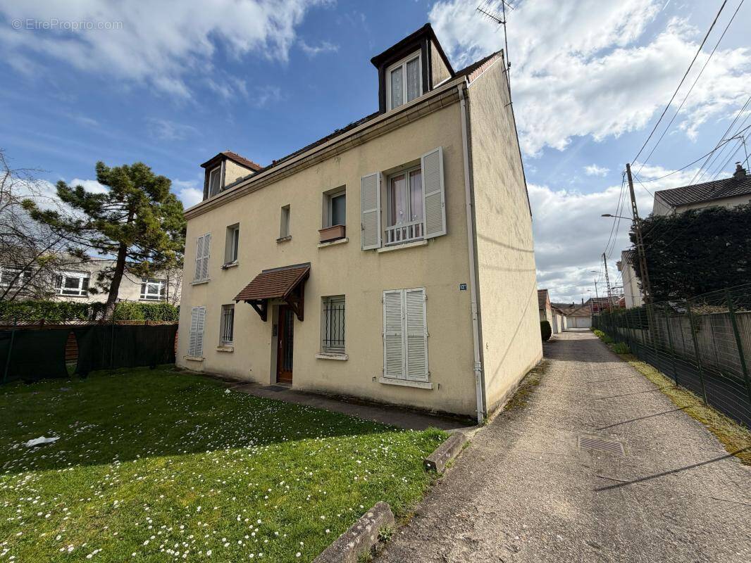 Appartement à BEAUMONT-SUR-OISE