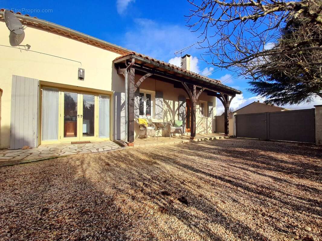 Maison à ISSIGEAC