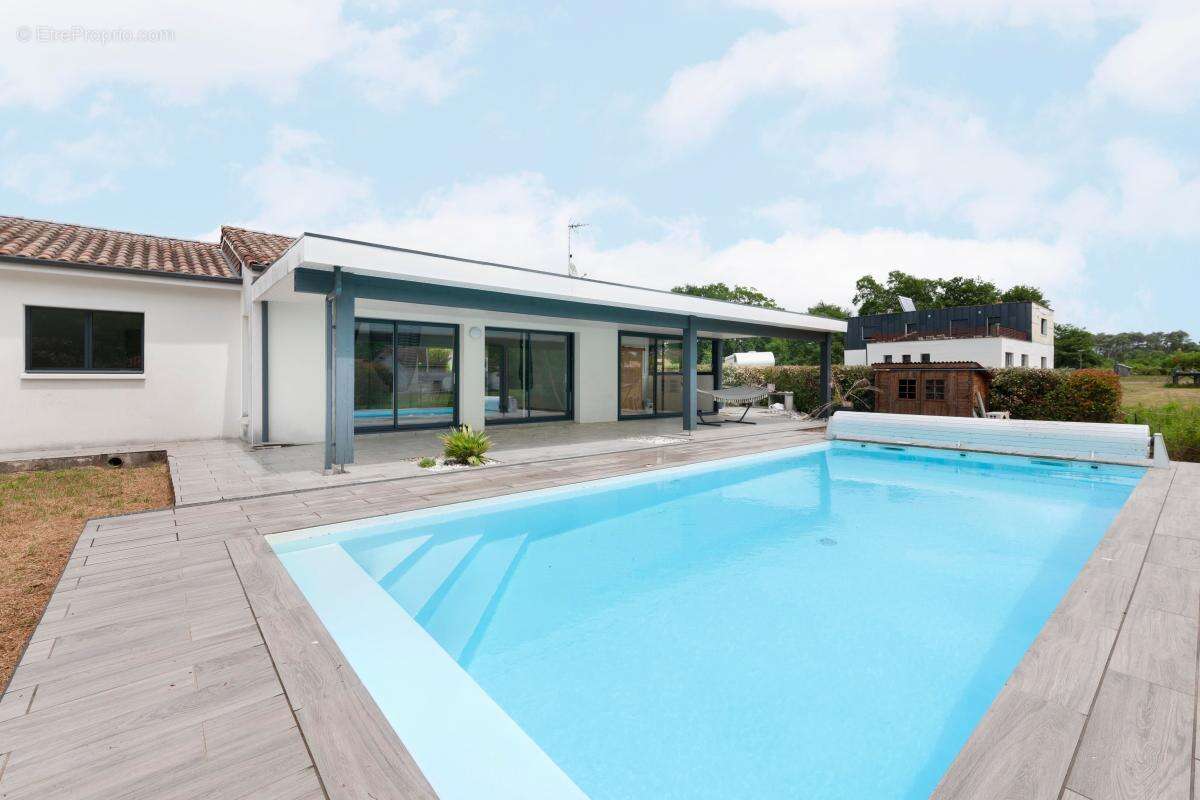 Maison contemporaine de 2018 avec piscine - photo 2