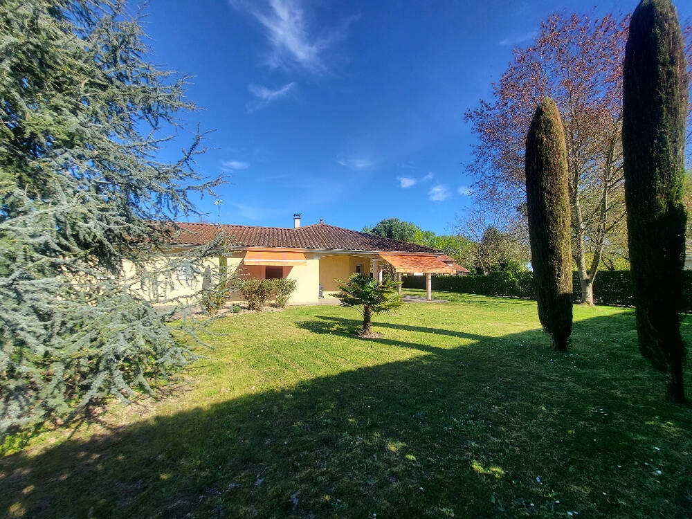 Maison à VILLARS-LES-DOMBES