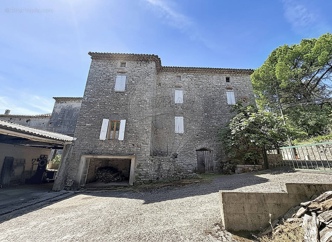 Maison à BOISSET-ET-GAUJAC
