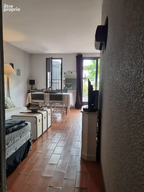 A vendre - gruissan - les hauteurs - secteur tres recherche - pavillon 2 chambres - grande terrasse - parking - photo 10