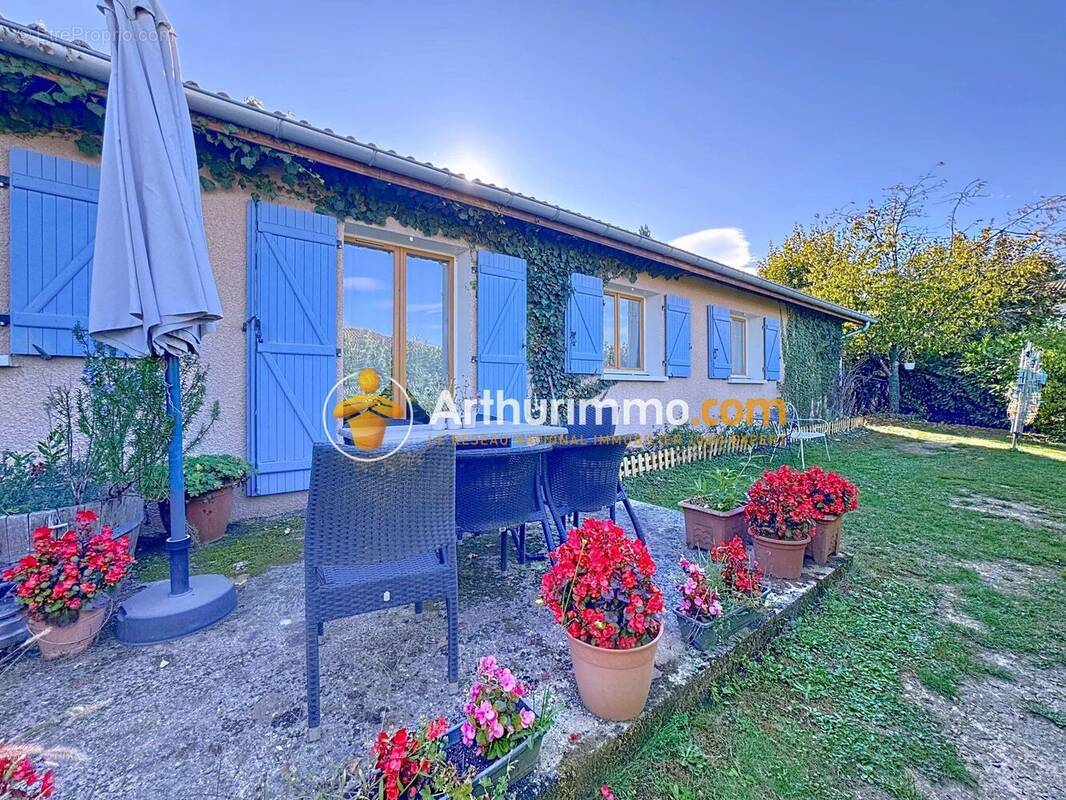 Maison à L&#039;ISLE-D&#039;ABEAU