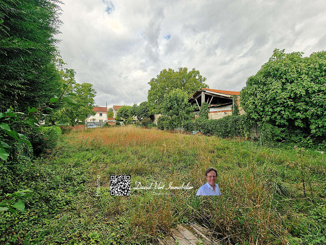 Terrain à CHALONS-EN-CHAMPAGNE