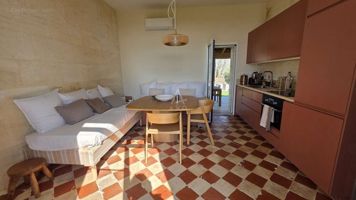 Maison à VILLEGOUGE