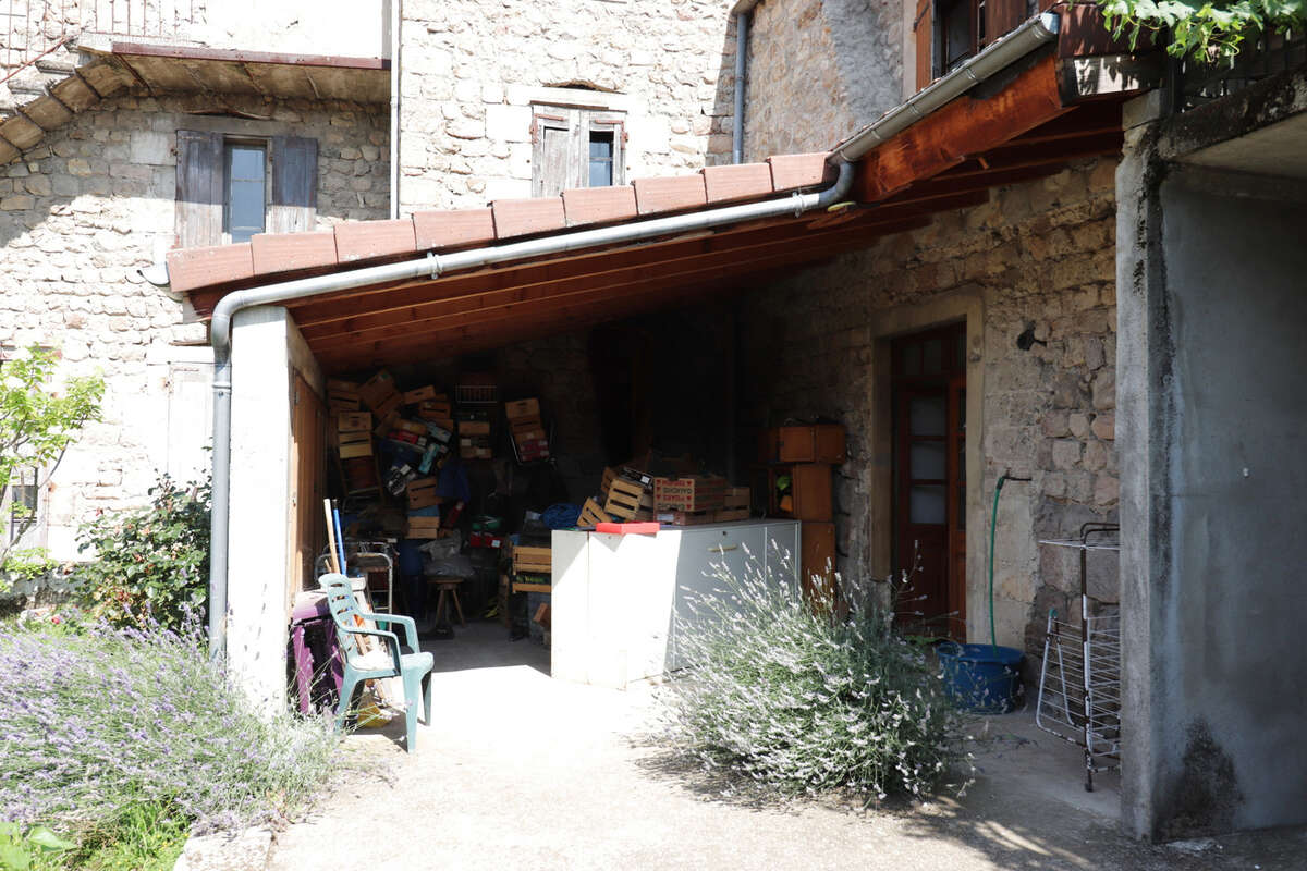 Maison à DESAIGNES