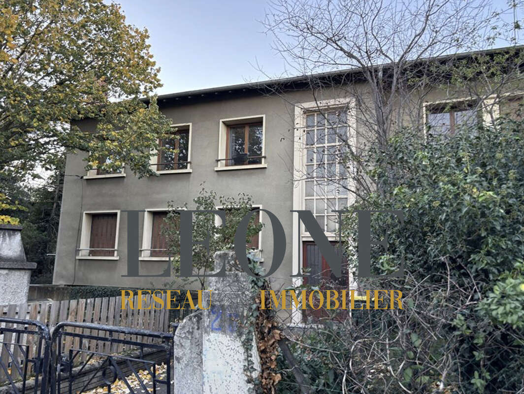 Appartement à LYON-8E