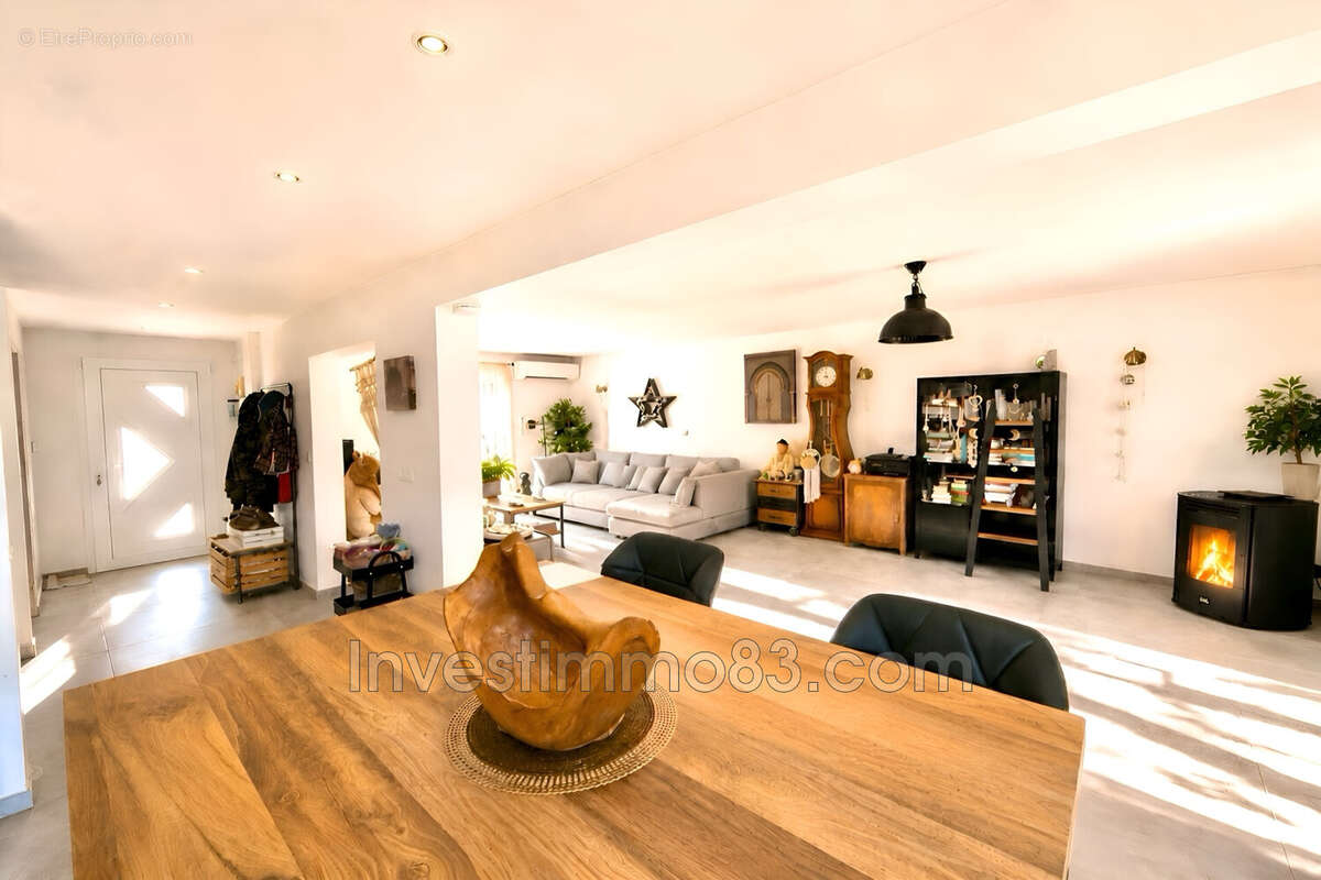 Maison 95 m² à Trets  - photo 2