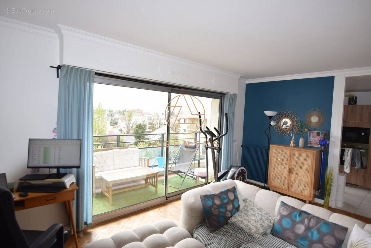 Appartement à SAINT-MAUR-DES-FOSSES